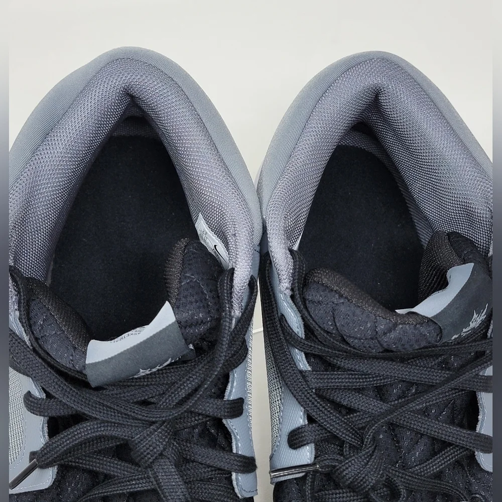 Nike LeBron Witness 8 Basketball Sneaker Black Shoes FB2239-004 Mens Size 4 New